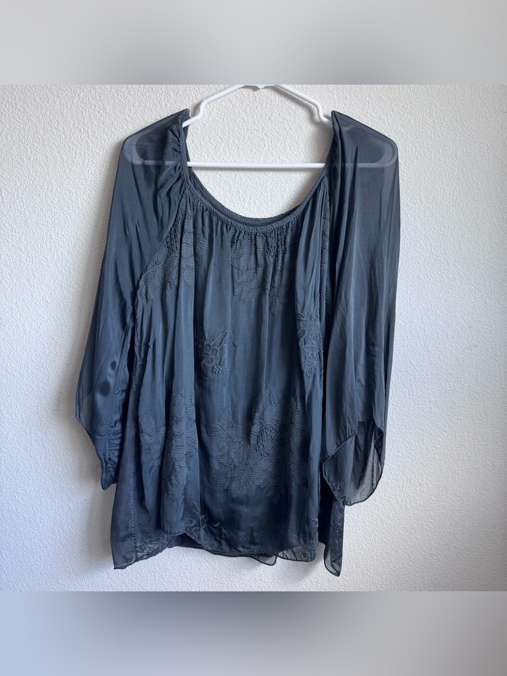 Meo Meli Italian gray chiffon satin floral blouse shirt size large